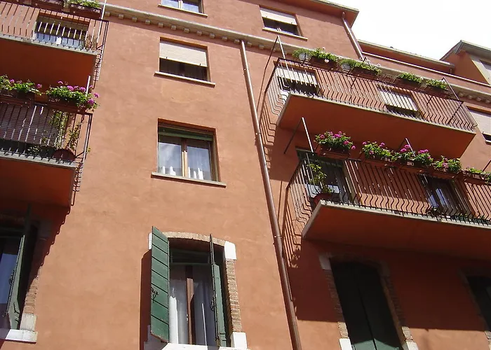 Guesthouse Alloggi Agli Artisti
